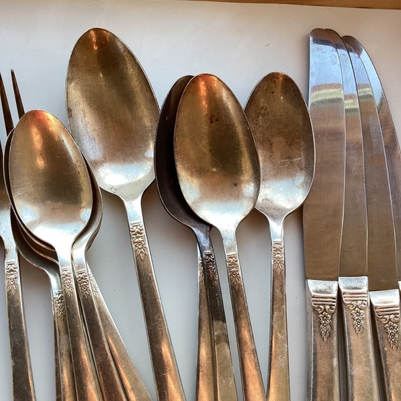 w m rogers silverware silver plated - Picture 3 of 5